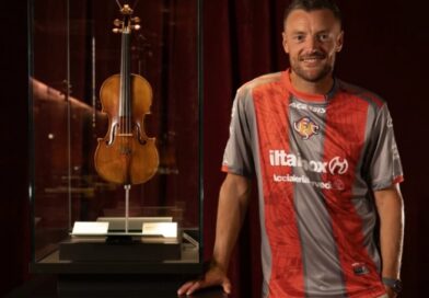 Jamie Vardy, leggenda d’Inghilterra, in Serie A: l’asso 38enne firma con la Cremonese